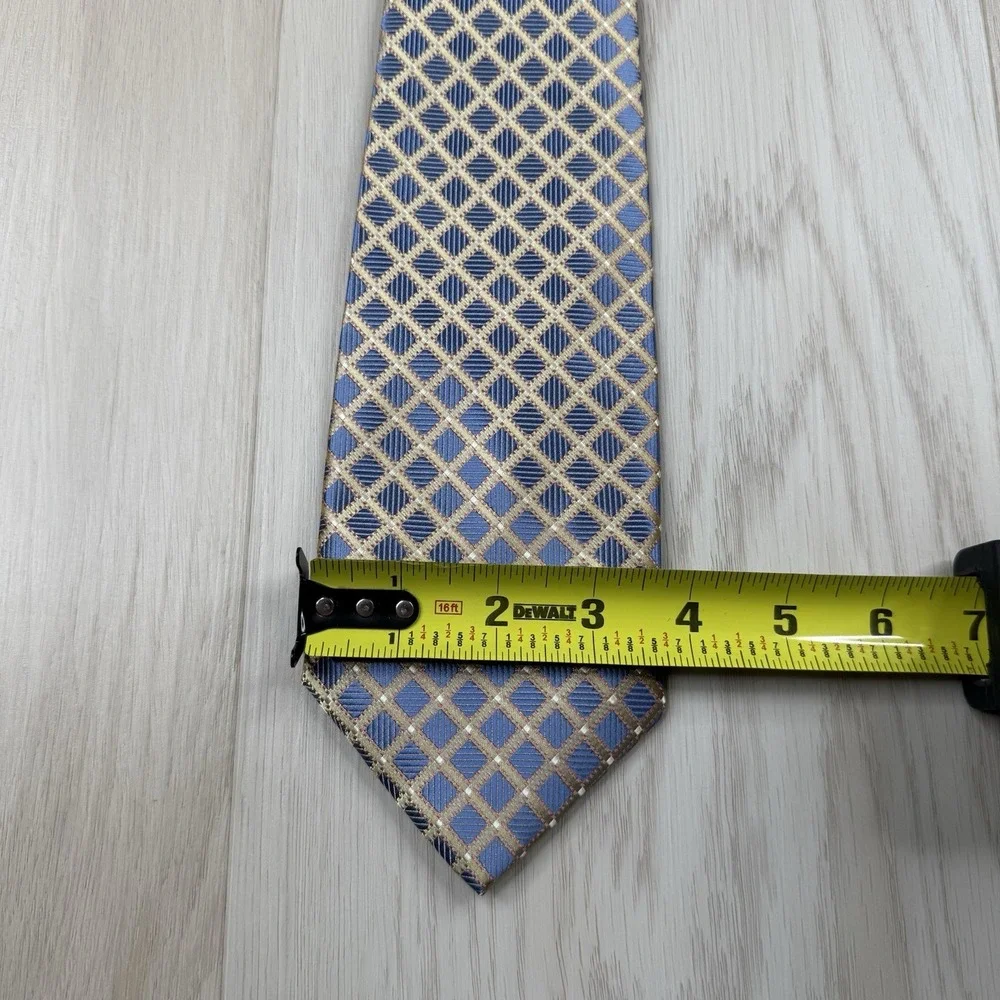 Giorgio Armani Men's Necktie Textured Made In Italy 3.5